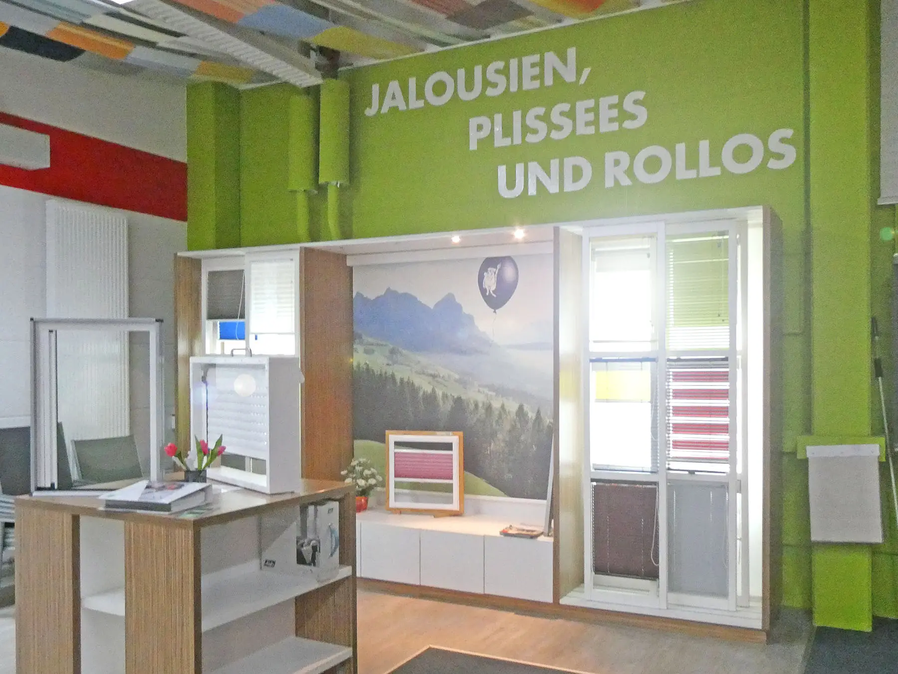 Ausstellung von Sonnenschutzlösungen für den Innenbereich